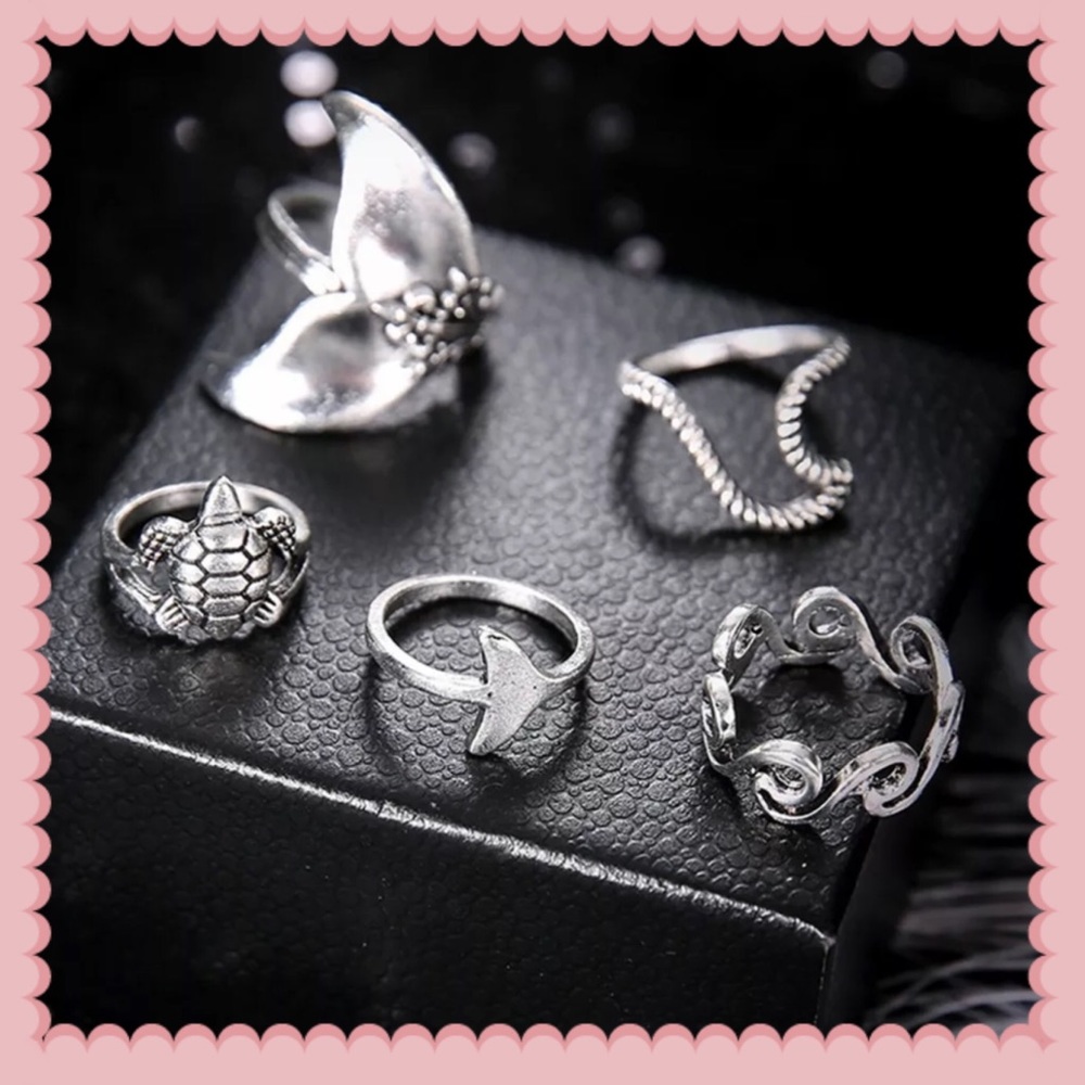 Boho whale tail ring set - Picture 2 of 3